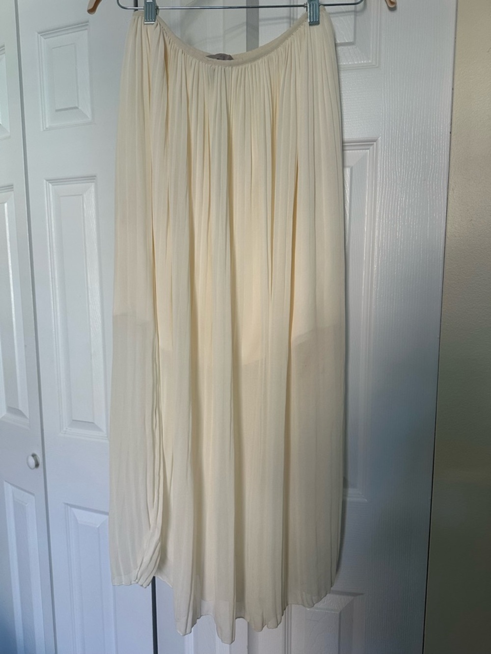 H&M Cream Pleated Maxi Skirt